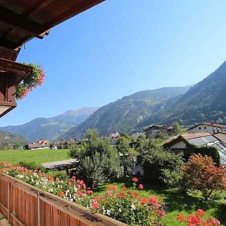 بيت ضيافة Delacher 3*